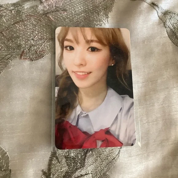 Accessories | Red Velvet Wendy Pc | Poshmark